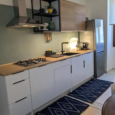 B-twenty7 Apartman *